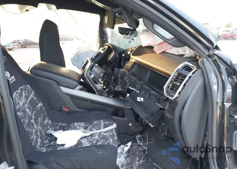 2025 Ram 1500 Big Horn 4X4 5'7 Box z USA, uszkodzony, nr VIN 1C6SRFFP3SN544723